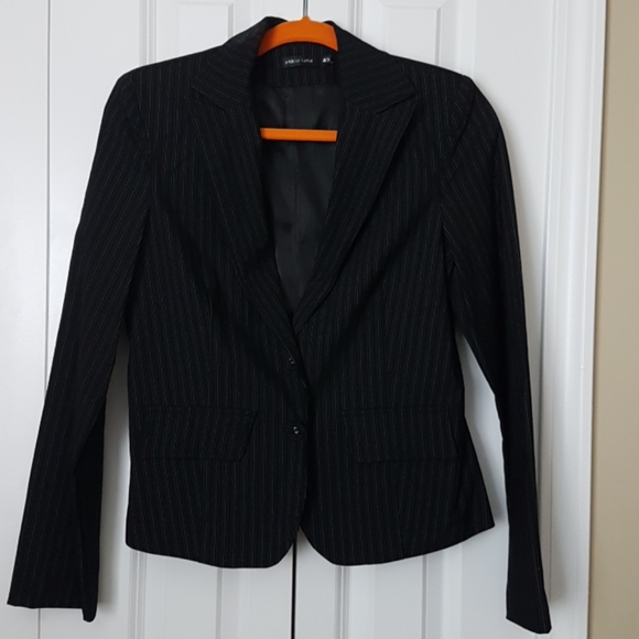Cloths - Picture 1 of 5
